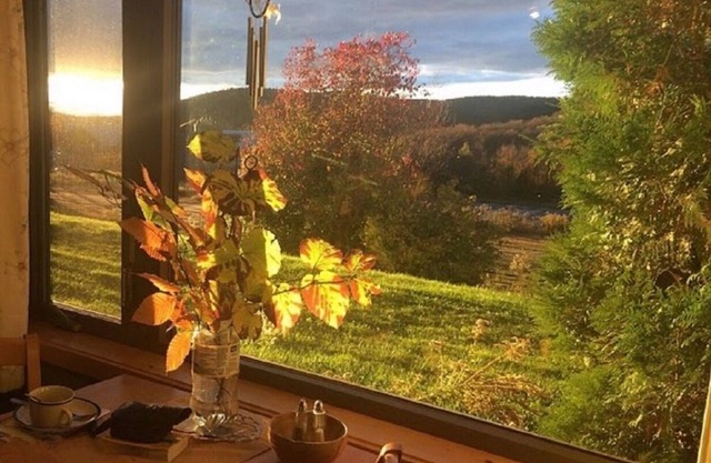 Bolton Valley 2 Bedroom, 2 Bath Cozy Condo with View, on ski/hiking Trails