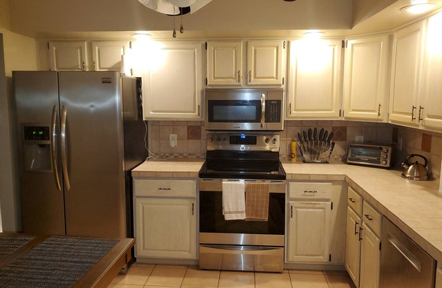 Book 2 nights, get 1 FREE at 🏡Pocono Haven🏡