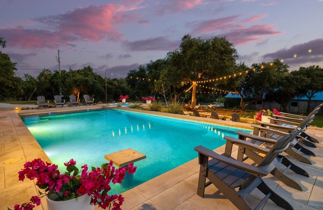 *Book 4, Get 3 Free – Stay 7 Nights, Pay for 4!*