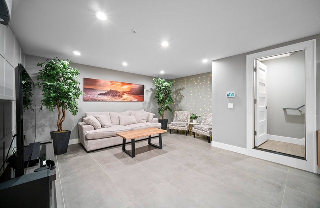 BOOK 7 NITES AND GET A DISCOUNT 2 BEDROOM PRIVATE UNIT