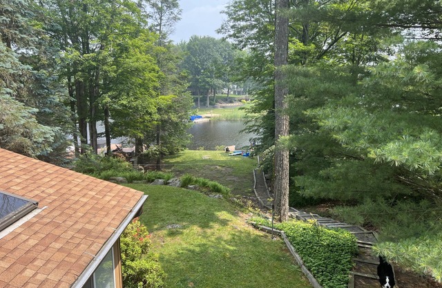 Book for Fall! Lakefront updated property in the highly sought Hideout Community