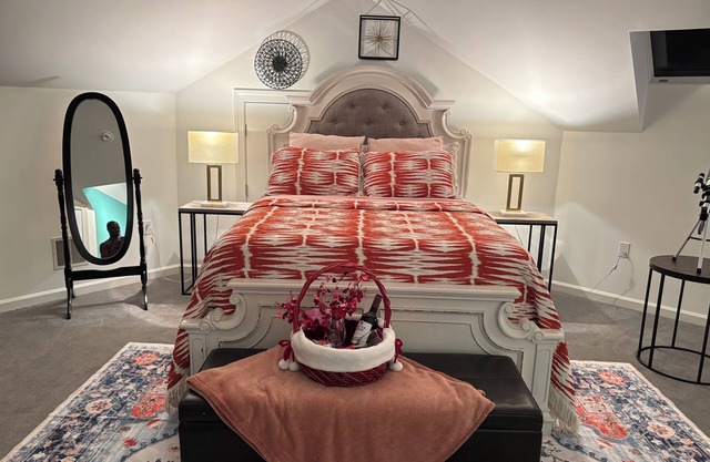 Book your room and enjoy the backyard amenities including pool, gazebo and ponds