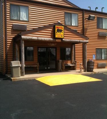 Booneslick Lodge - Neosho