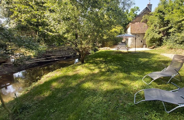 Bordered by the river & millstream, 18th century Berrichon cottage
