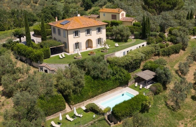 Borgo degli Ulivi in Lamporecchio , Toscana