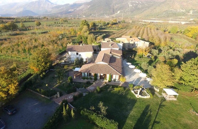Borgo Patierno Agristor Country House