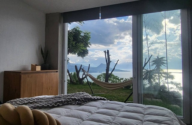Bougavillage Villa Catuaí with TV and WiFi in San Antonio Palopó