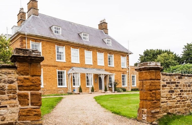 Boutique Historical Country House Eleanor Suite