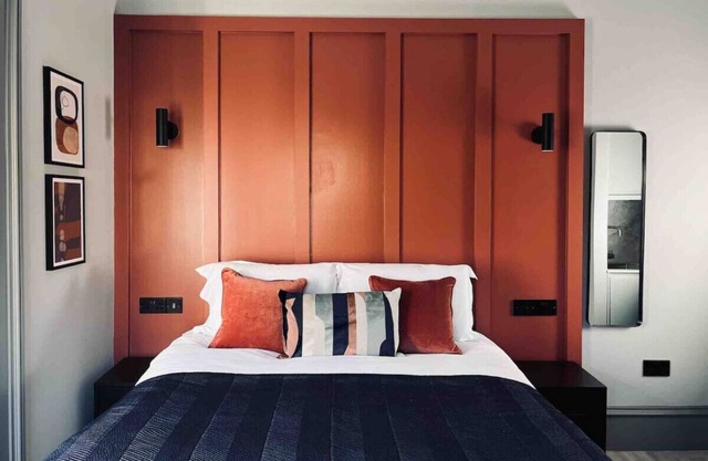 Boutique king bed studio, en-suite & kitchenette