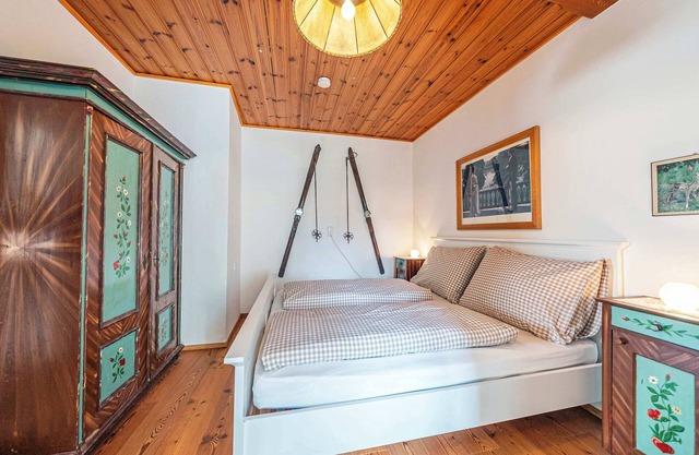 Brahms Apartment | Kitchen | Parking | Garden