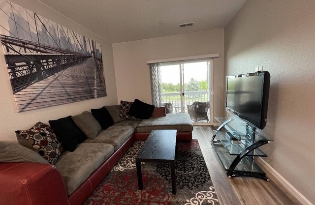 Brand new 2 bedroom condo - Bienvenido Red Phoenix
