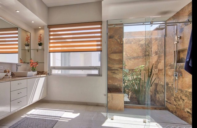 Brand new 3 bed/3bath home in the heart of Ensenada!
