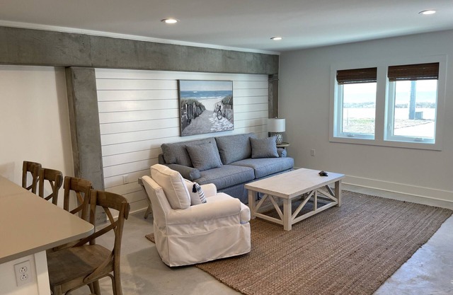 Brand New Gulf View 2 BR 2 Bath with outdoor shower just 100 yds from the beach.