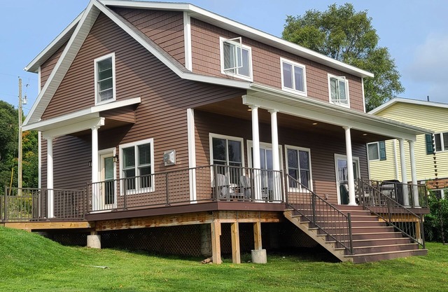 Brand New Lake Front Cottage/House