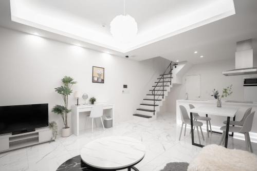 Brand New Luxury Suite 7 min to Omotesando 2 min to Shibuya