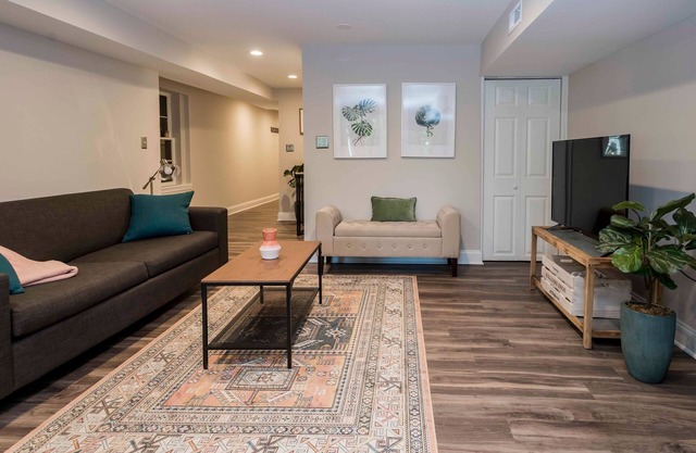 Brand New! Private garden apartment in historic Upper Fells Point