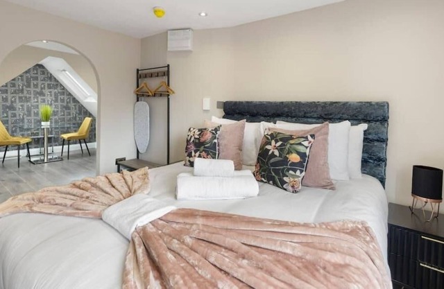 Brand New Spacious and Chic Studio
