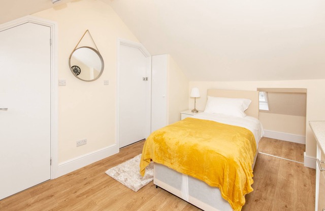 *BrandNew* Studio Flat near Solent Uni w/Parking