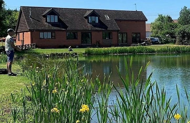Bransford Farm Fishery & B & B