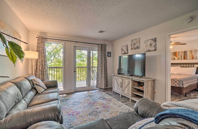 Branson West Condo - 2 Mi to Silver Dollar City