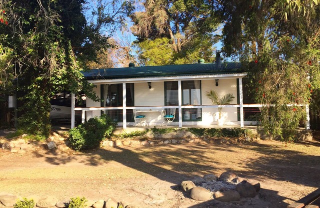 Bream Cottage With Wallis Lake Water Views
