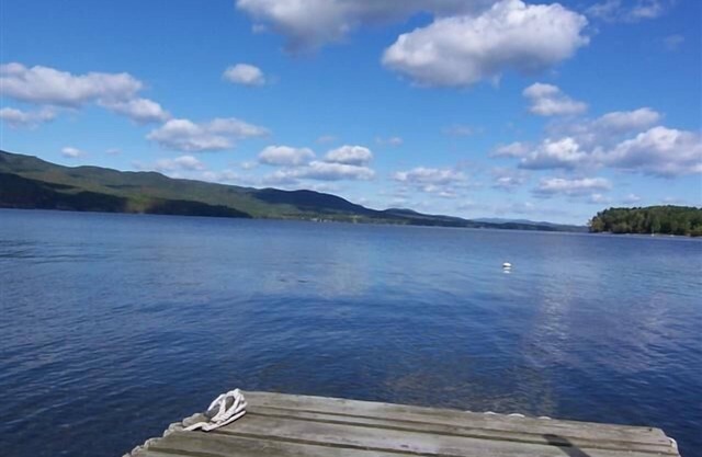Breathtaking New Premier Lake Champlain Waterfront Beach,Foliage,Ski Escape!
