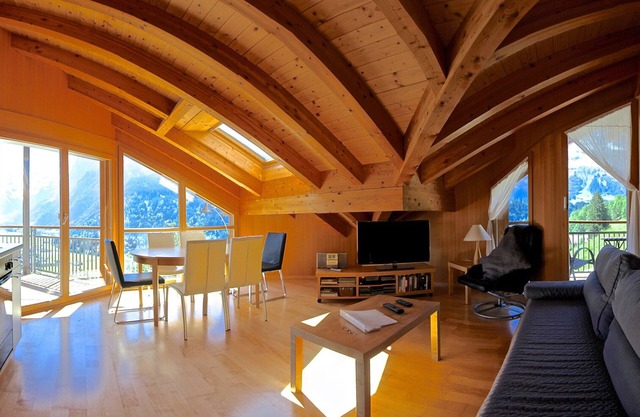 Breathtaking panoramic mountain views over Engelberg and the Alps