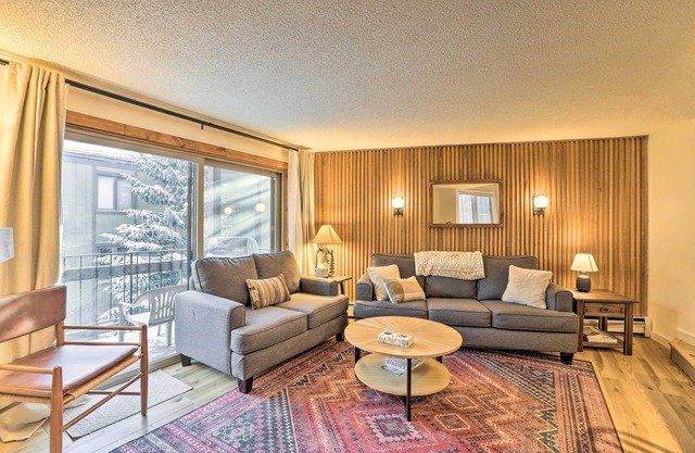 Breckenridge Condo w/Gas Grill < 1 Mi to Peak 8!