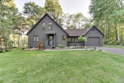 Breezy Point Cabin Deck with Golf Course Views!