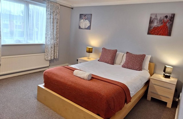 Brentwood Townhouse - Huku Kwetu (Dunstable)