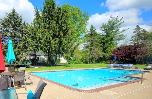 Bridle Pool House Vacation Home