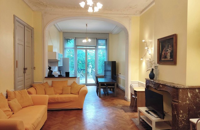 Bright 1-bedroom apartment with terrace near Montgomery
