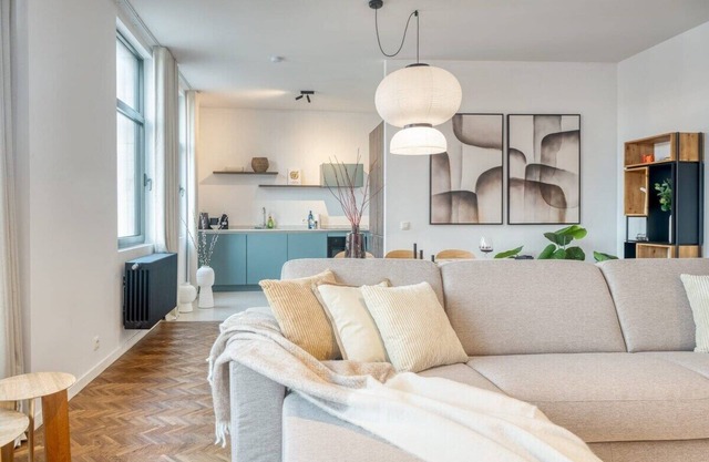 Bright 2BR Flat in Antwerp City