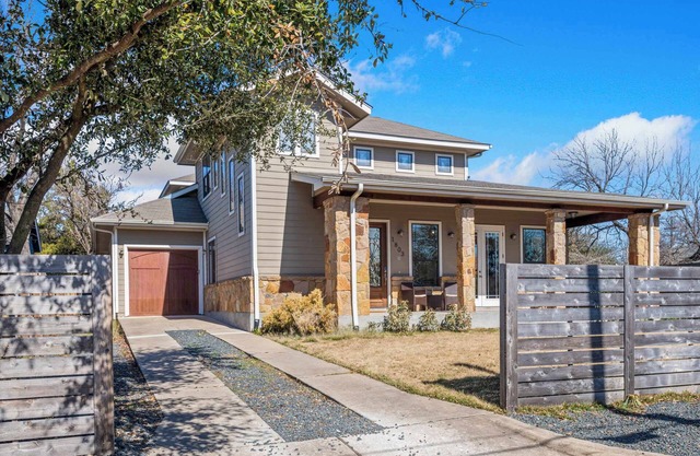 Bright 3BR Home in East ATX Near UT | Cowboy Pool