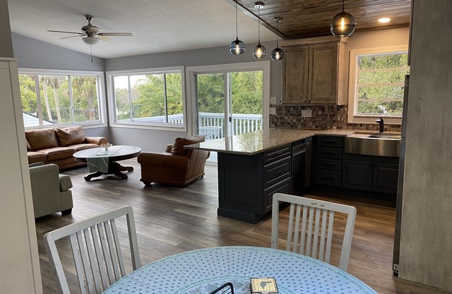Bright and Airy Ozona on the Gulf