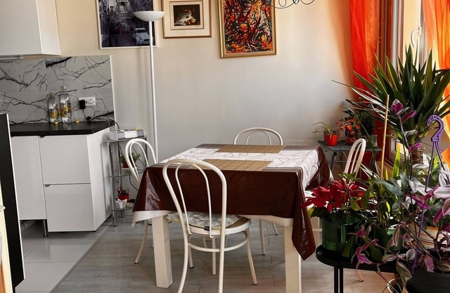 Bright and Spacious STUDIO, 40 sqm, cooling unit, Great View, Wifi, TV,