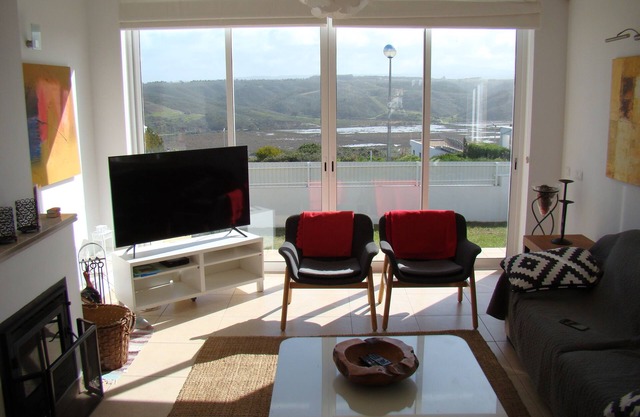 Bright and spacious with breathtaking views of the national park