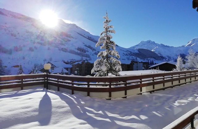 Bright apartment in the heart of the resort, 1 separate bedroom, all comforts