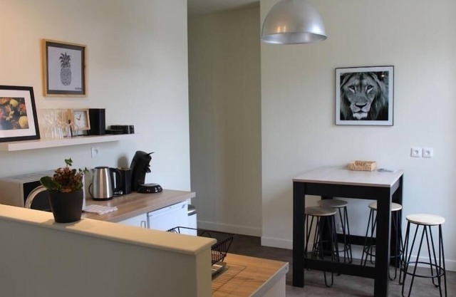 "Bright Apartment in Central Briey – Near Lake, Shops & Le Corbusier Site"