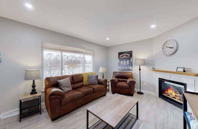 Bright & Cozy Upper Unit in Denver