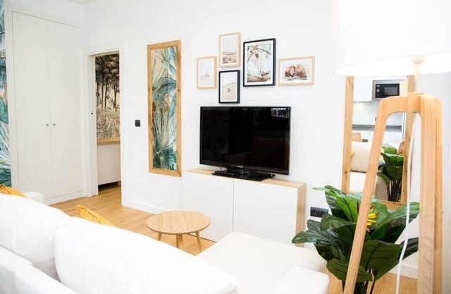 Bright New Apartment - Green area/Cozy/Quiet/Wifi