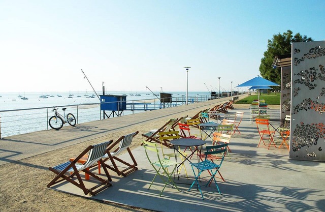 Bright T3 apartment 50 m² Hypercentre with balcony 700m from the sea