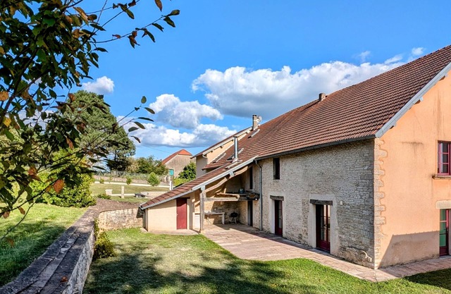 Bright terraced house near Vesoul, 4 bedrooms, spacious terrace