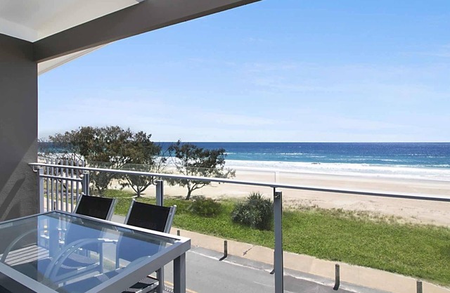 Brixton Rise 3 - Beachfront Tugun