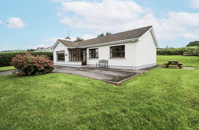 BROW O' THE HILL, pet friendly in Ballyshannon, County Donegal