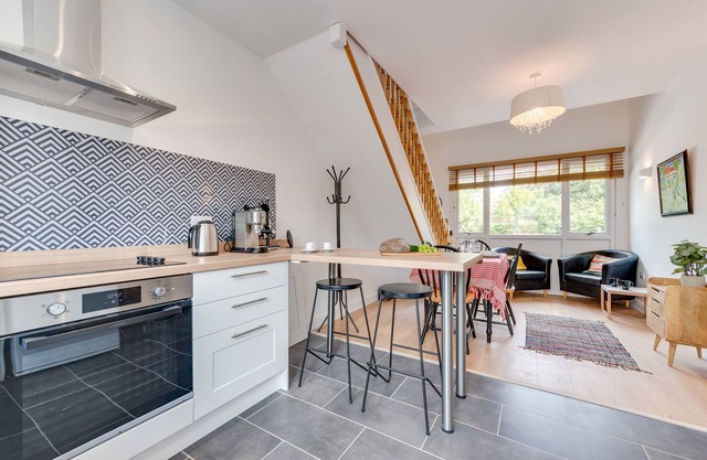 Bryn Triban - Two Bedroom House, Sleeps 3