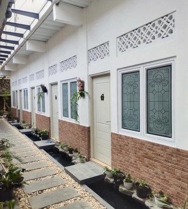Bu Sepuh GuestHouse