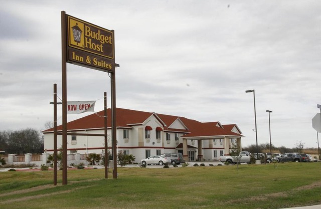 Budget Host Inn and Suites Cameron