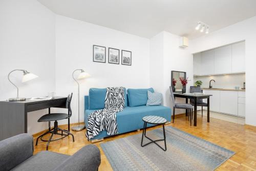 Bukowińska Apartment with Balcony and Parking and Swimming Pool by Noclegi Renters