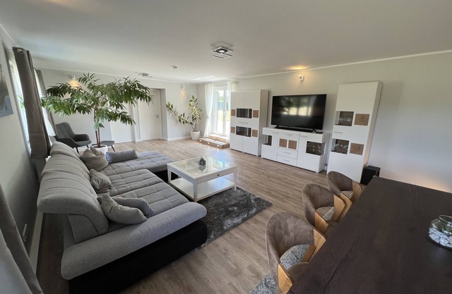 Bungalow, 4 bedrooms, 8 persons, 1.5 bathrooms, large property